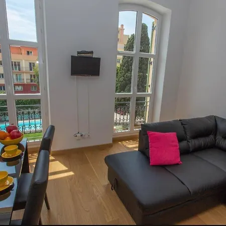 Apartmán Superb 50m2 With Swimming Pool