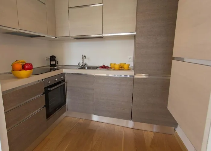 Superb 50m2 With Swimming Pool شقة *